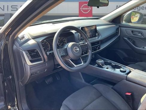 Used 2024 Nissan Rogue S AWD/4WD image 16