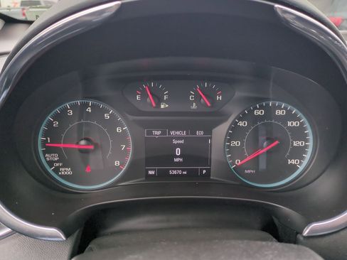 Used 2018 Chevrolet Malibu LT image 11