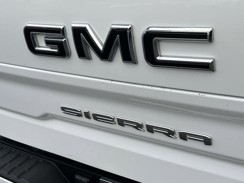Used 2020 GMC Sierra 1500 AT4 w/ AT4 Premium Package image 8