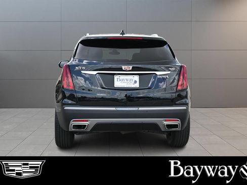 Used 2023 Cadillac XT5 Premium Luxury w/ LPO, Floor Liner Package FWD image 7