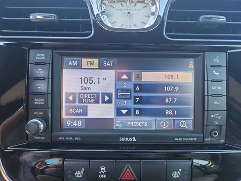 Used 2013 Chrysler 200 Limited FWD image 12