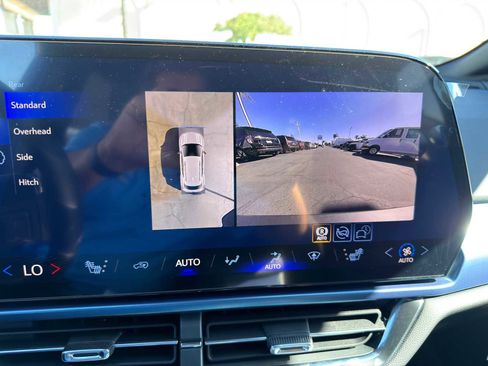 New 2026 Chevrolet Equinox EV LT image 35