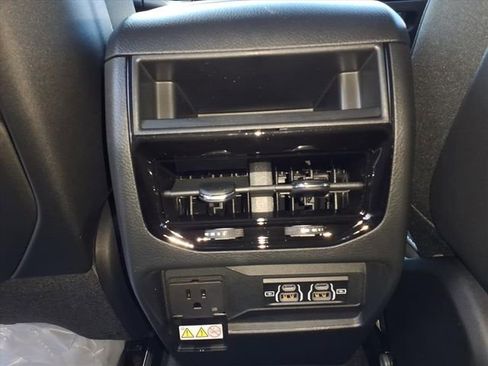 New 2025 Jeep Grand Cherokee 4WD image 12