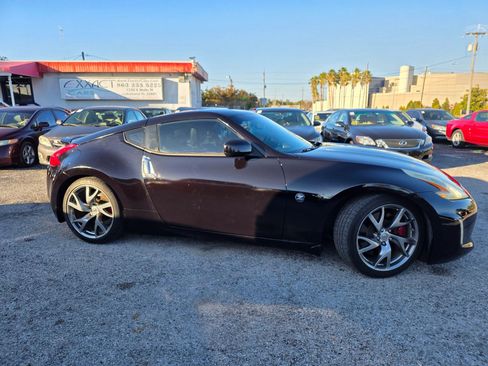 Used 2014 Nissan 370Z Touring w/ Sport Package image 8