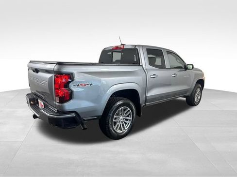 Used 2025 Chevrolet Colorado LT w/ Advanced Trailering Package AWD/4WD image 7