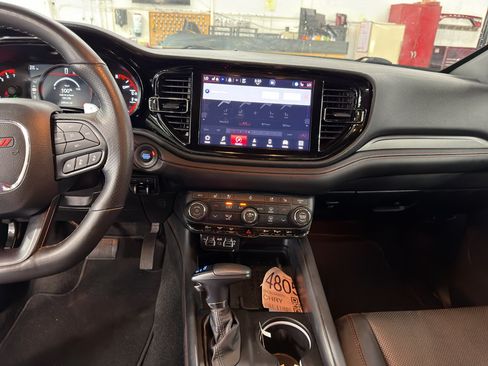 Used 2025 Dodge Durango GT AWD/4WD image 7