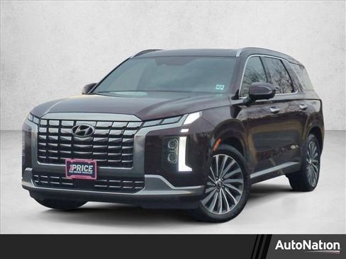 Used 2024 Hyundai Palisade Calligraphy image 1