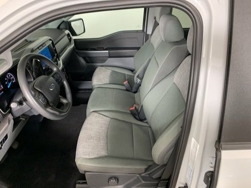 Used 2023 Ford F150 XLT w/ XTR Package image 27