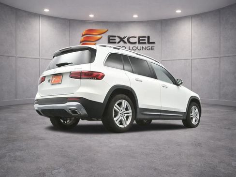 Used 2022 Mercedes-Benz GLB 250 4MATIC w/ Premium Package Lite image 44