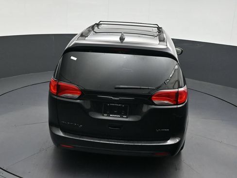 Used 2019 Chrysler Pacifica Limited w/ Advanced Safetytec Group FWD image 19