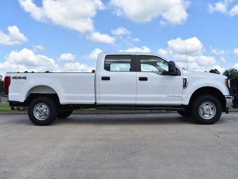 Used 2017 Ford F350 XL w/ Power Equipment Group AWD/4WD image 3