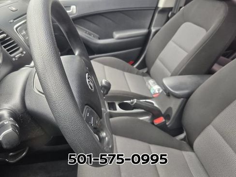 Used 2017 Kia Forte LX FWD image 8