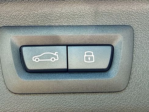 New 2026 BMW ALPINA XB7 AWD/4WD image 14
