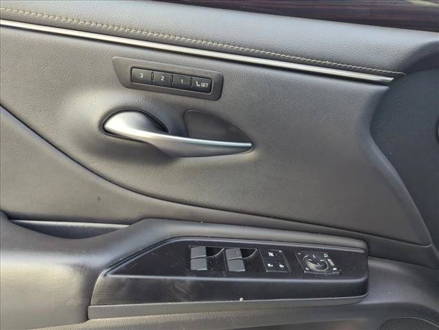 Used 2020 Lexus ES 350 w/ Premium Package FWD image 10