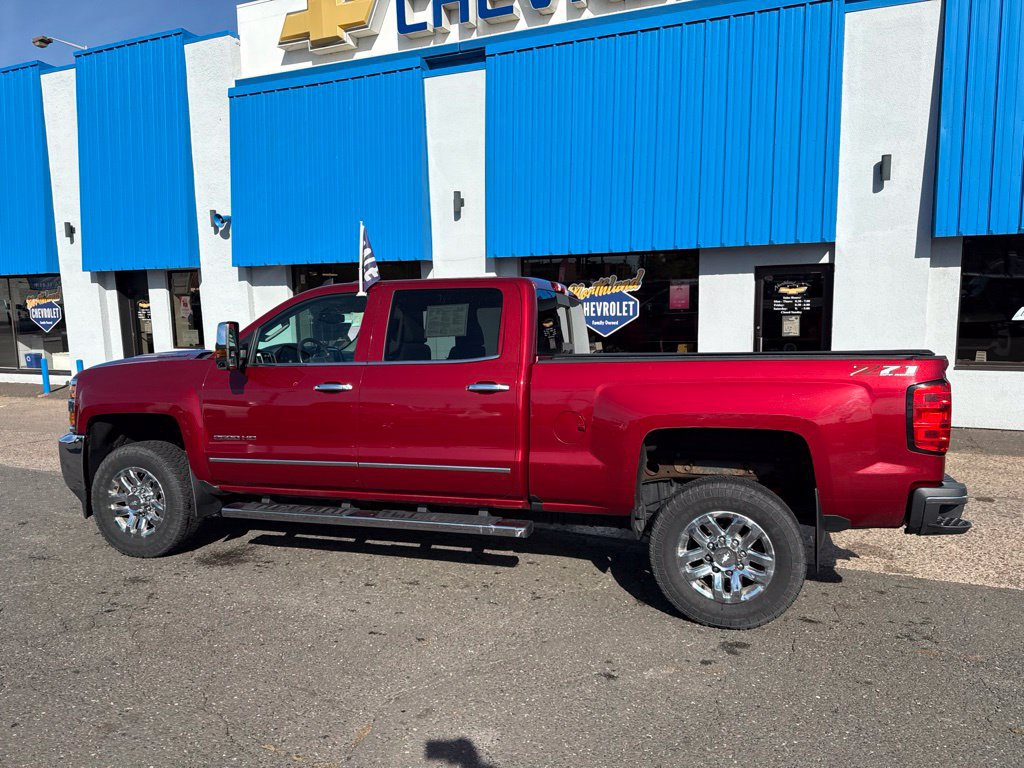 Used 2019 Chevrolet Silverado 2500 LTZ w/ Duramax Plus Package AWD/4WD image 21