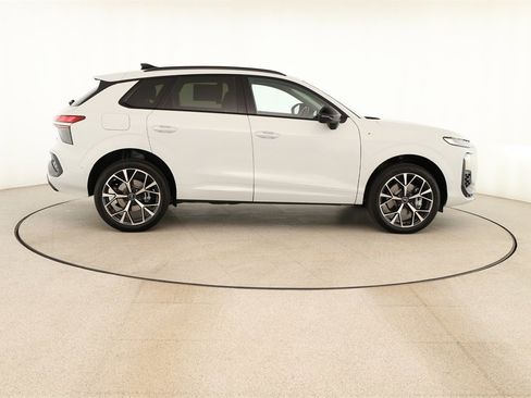 New 2026 Audi Q3 quattro 2.0T image 8