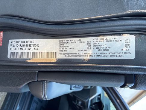 New 2025 Jeep Grand Cherokee image 27