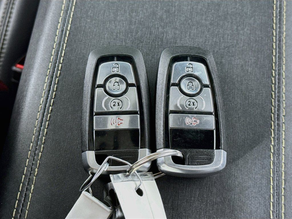 Used 2025 Ford Bronco Badlands AWD/4WD image 38