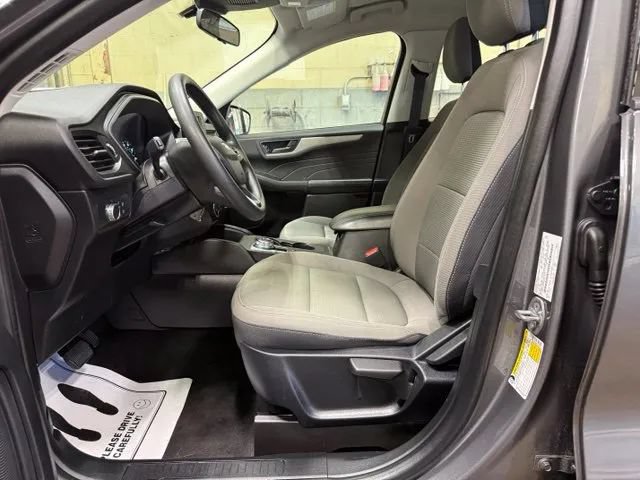 Used 2022 Ford Escape S AWD/4WD image 5