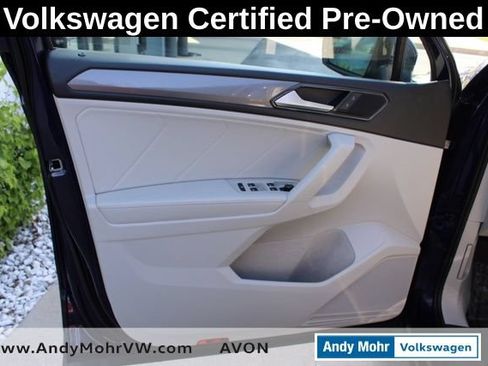 Used 2023 Volkswagen Tiguan SE w/ Panoramic Sunroof Package AWD/4WD image 15