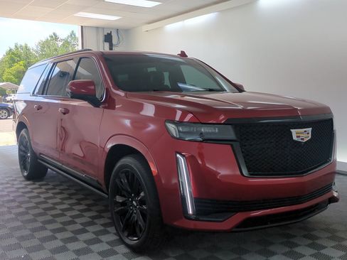 Used 2021 Cadillac Escalade ESV Sport w/ Driver Assist Tech Package AWD/4WD image 7