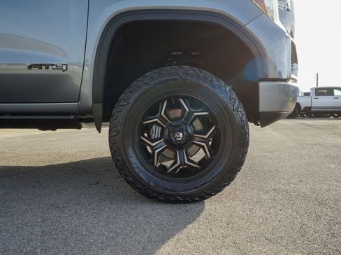 Used 2019 GMC Sierra 1500 AT4 w/ AT4 Premium Package image 5