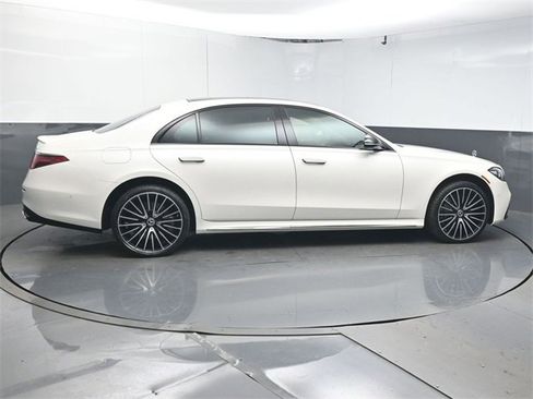 Used 2023 Mercedes-Benz S 500 4MATIC image 8