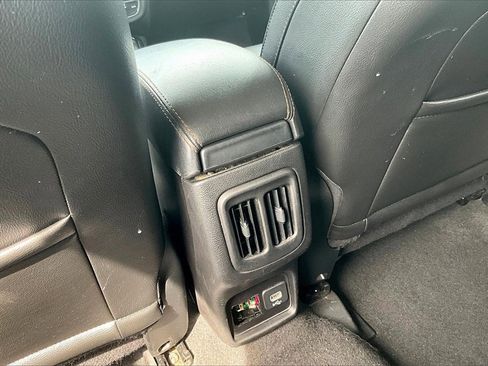 Used 2020 Jeep Compass Limited image 32