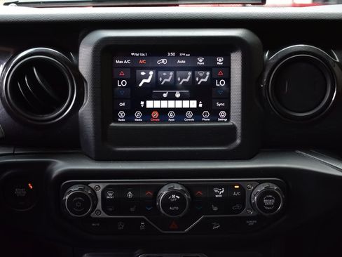 Used 2021 Jeep Wrangler Unlimited Sport AWD/4WD image 26