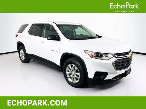 Used 2020 Chevrolet Traverse LS image 1