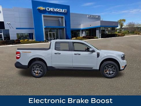 Used 2023 Ford Maverick Tremor AWD/4WD image 28