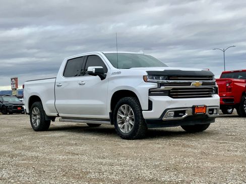 Used 2022 Chevrolet Silverado 1500 High Country w/ Technology Package image 9