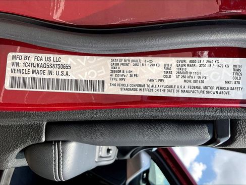 New 2025 Jeep Grand Cherokee L Altitude image 13