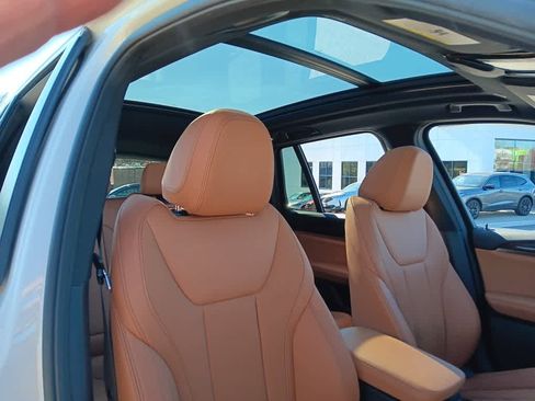 Used 2023 BMW X3 xDrive30i w/ Premium Package image 10