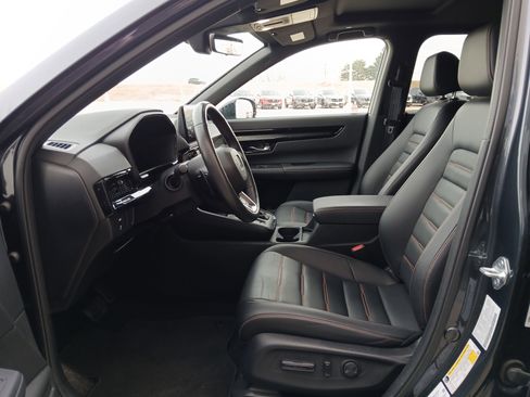 Used 2025 Honda CR-V Sport Touring image 8