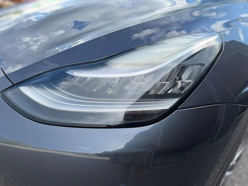 Used 2021 Tesla Model Y 2WD image 22