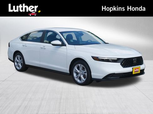 New 2025 Honda Accord LX image 1