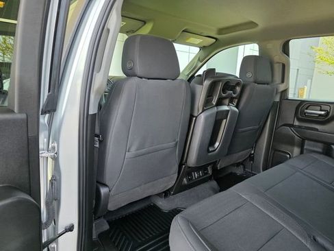 Used 2021 Chevrolet Silverado 1500 LT AWD/4WD image 16