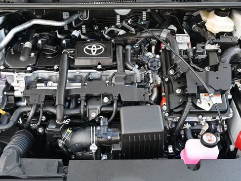 Used 2025 Toyota Corolla LE w/ LE Premium Package FWD image 18