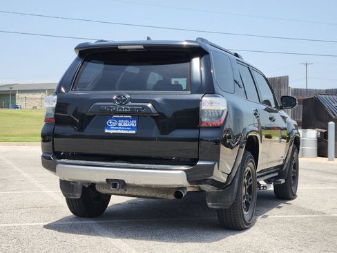 Used 2019 Toyota 4Runner TRD Off-Road Premium AWD/4WD image 3