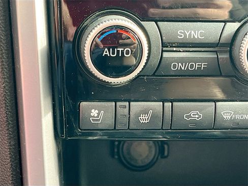 Used 2020 Subaru Ascent Touring w/ Popular Package #3 image 21