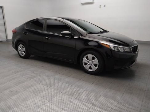 Used 2018 Kia Forte LX w/ LX Popular Package image 13