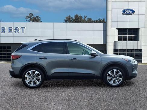 Used 2025 Ford Escape Platinum AWD/4WD image 9