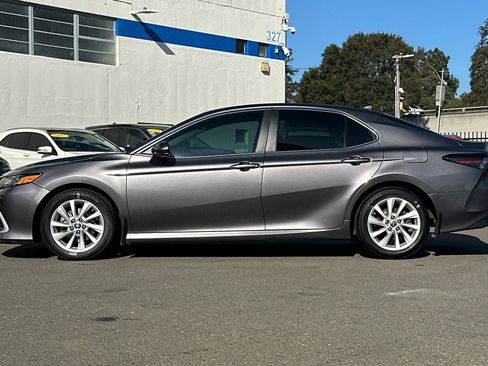 Used 2023 Toyota Camry LE image 7