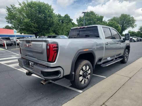 Certified 2024 GMC Sierra 2500 Denali w/ Technology Package AWD/4WD image 8