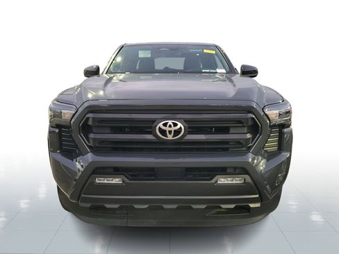 Certified 2024 Toyota Tacoma SR5 image 2