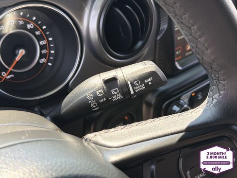 Used 2023 Jeep Wrangler Unlimited Sport AWD/4WD image 19