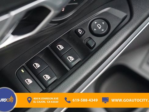 Used 2022 BMW M340i w/ Driving Assistance Package image 19