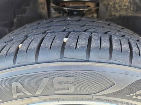 Used 2016 Ford Edge Titanium w/ Equipment Group 301A image 28