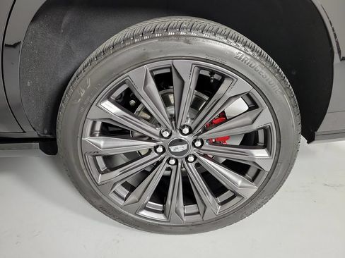 Used 2026 Cadillac Escalade V w/ LPO, Floor Liner Package AWD/4WD image 9